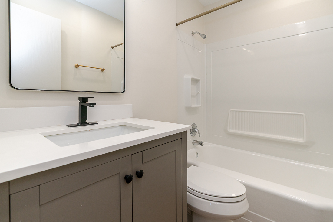 2135 Wesleyan Drive -33