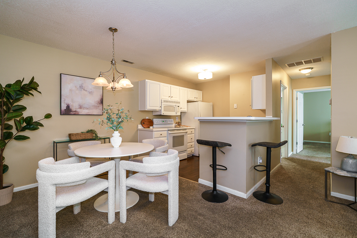 2432 Crystal Springs Dr-18