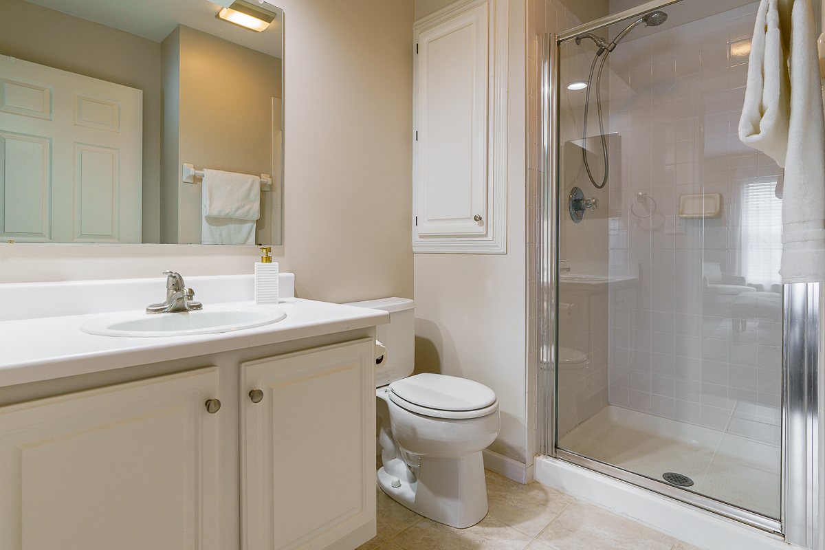 2432 Crystal Springs Dr-29