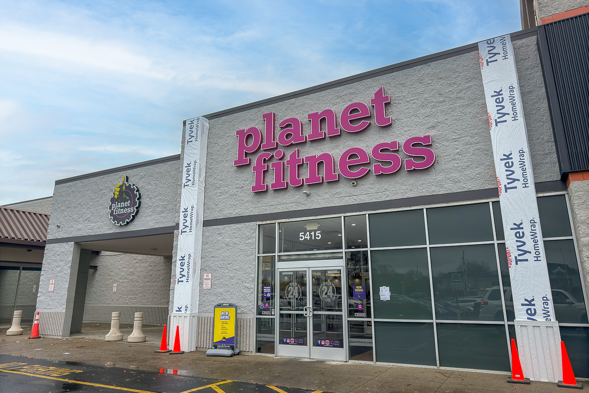 2432 Crystal Springs Dr-34