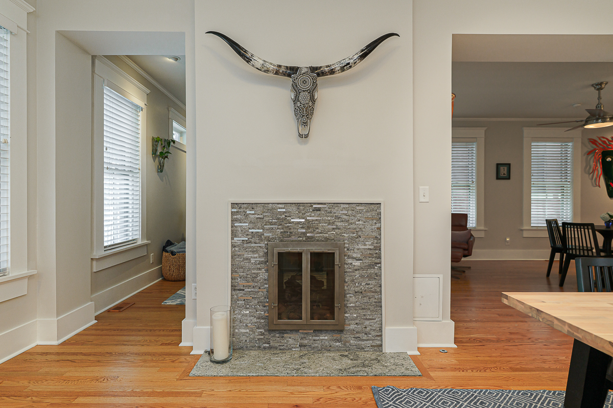 243 E Whittier St-34