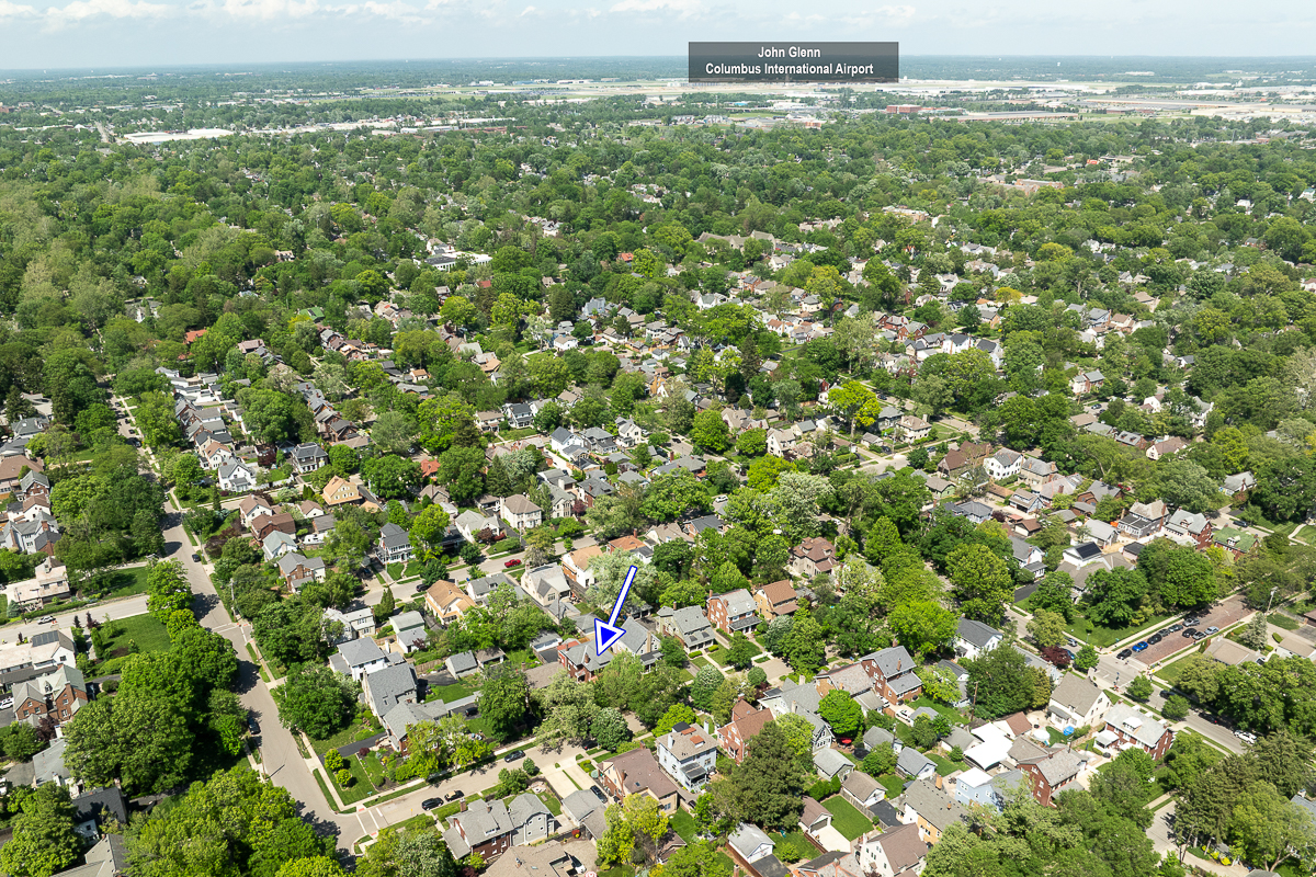 2554 Seneca Park Pl-2