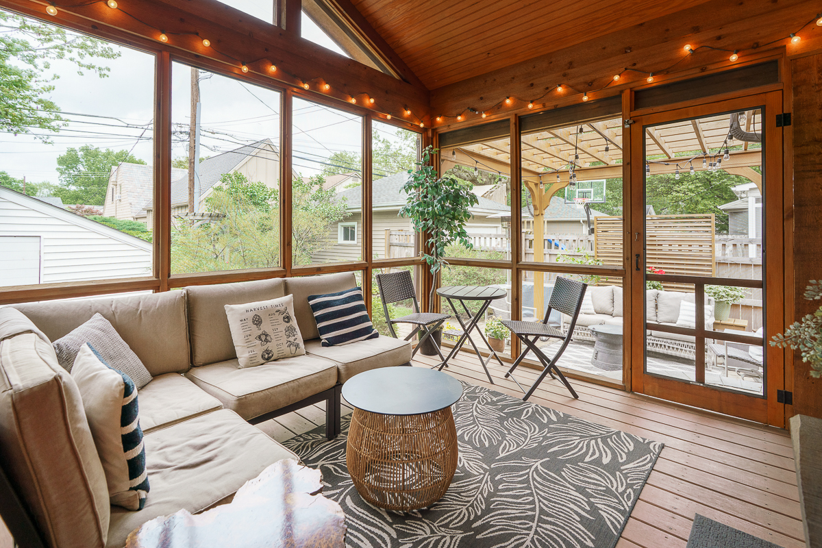 2554 Seneca Park Pl-20