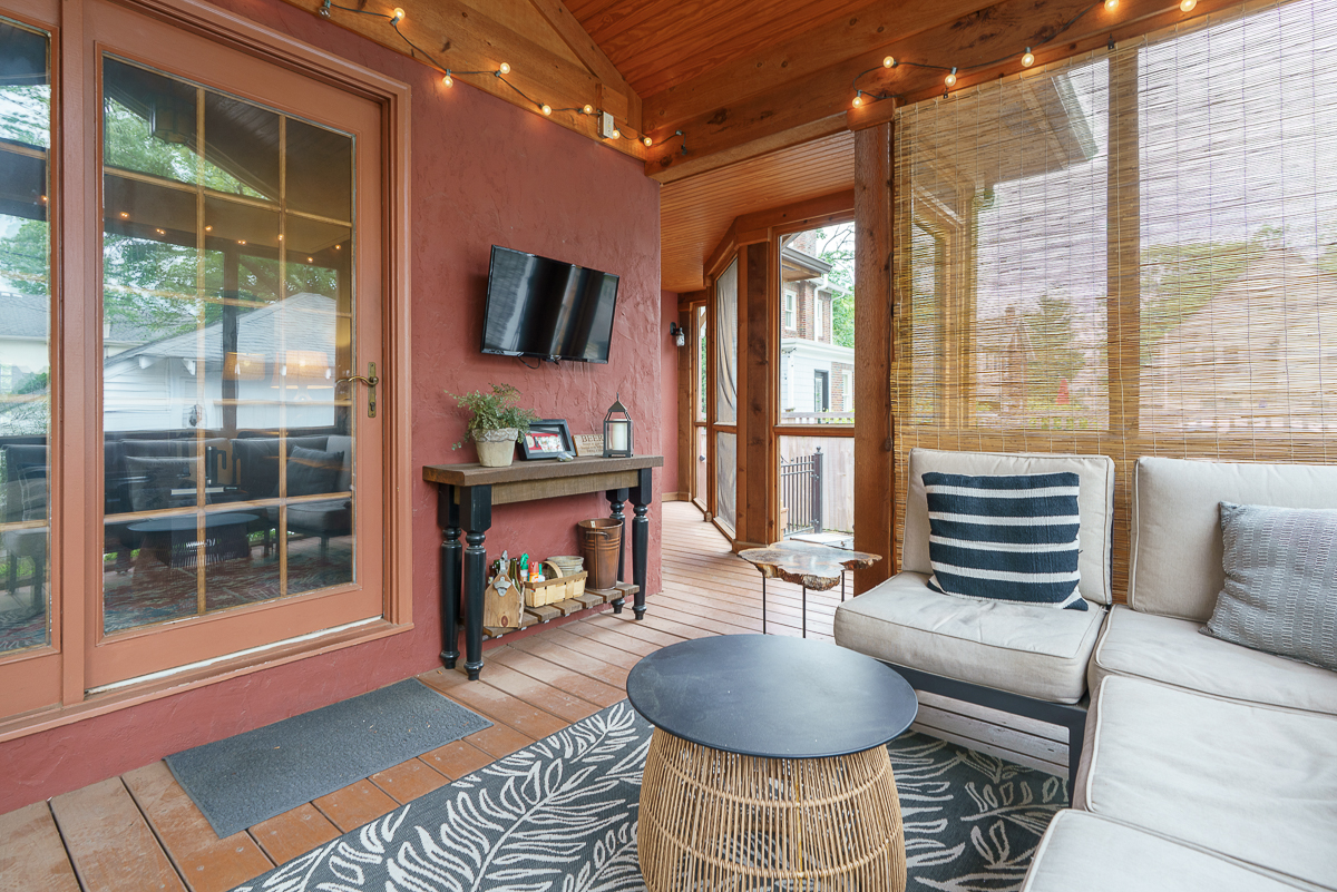 2554 Seneca Park Pl-21