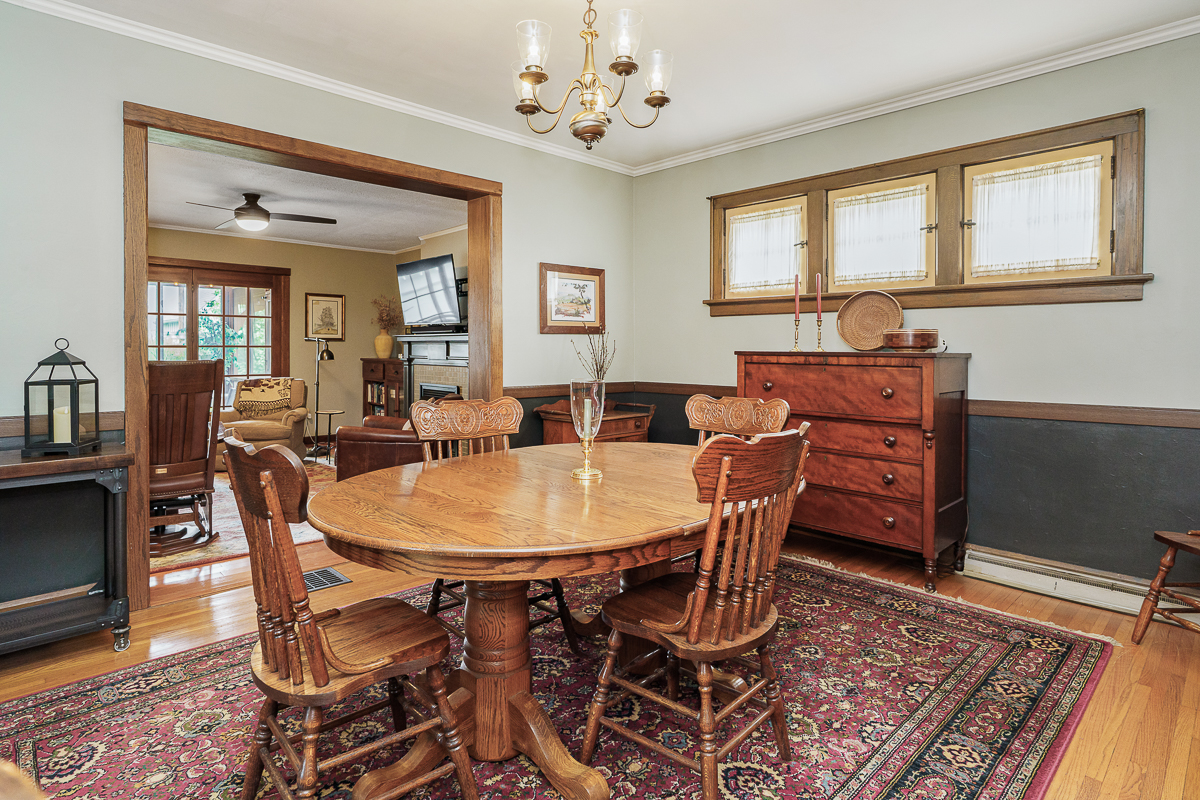 2554 Seneca Park Pl-29