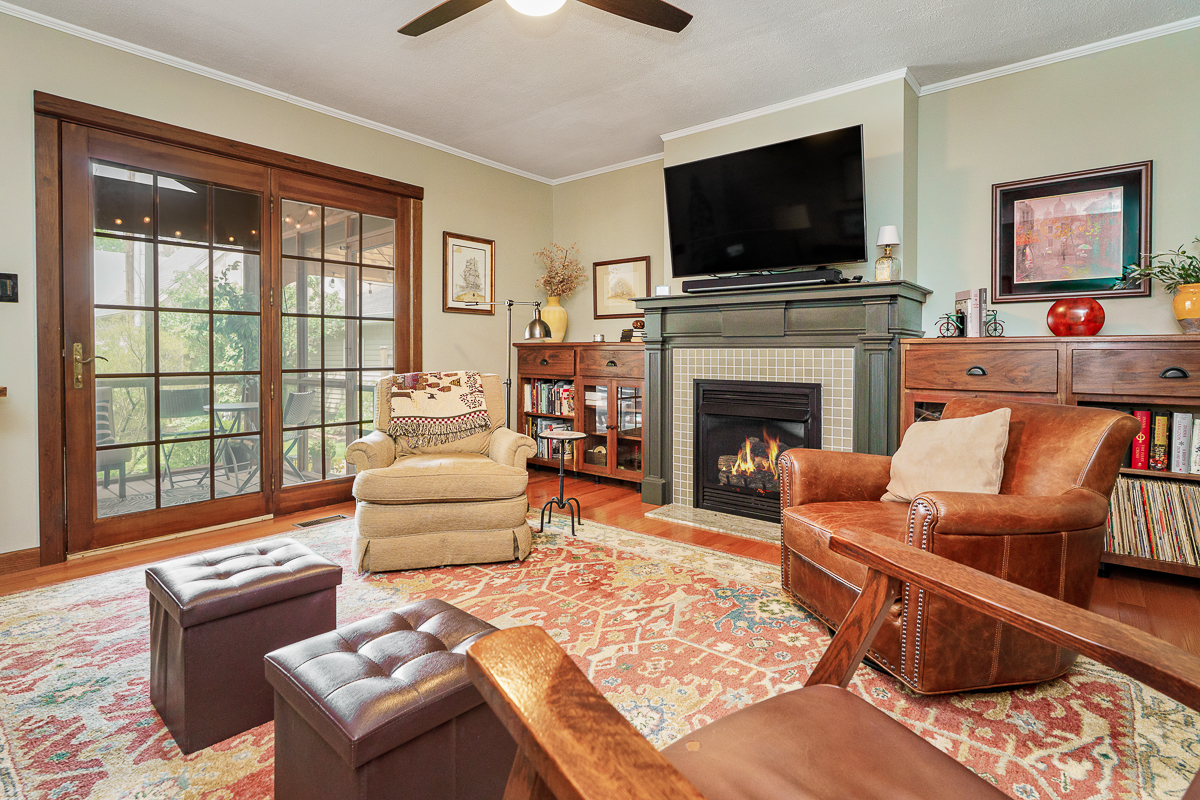 2554 Seneca Park Pl-31