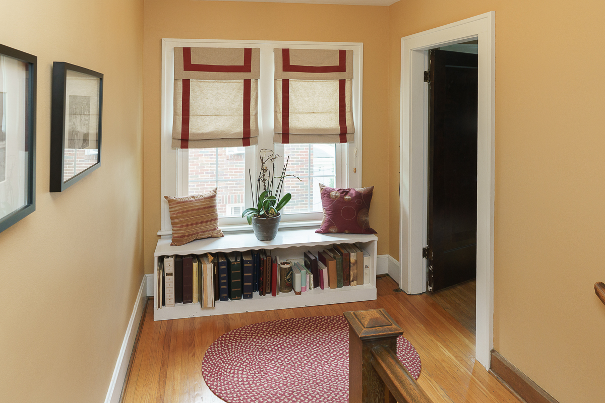 2554 Seneca Park Pl-41