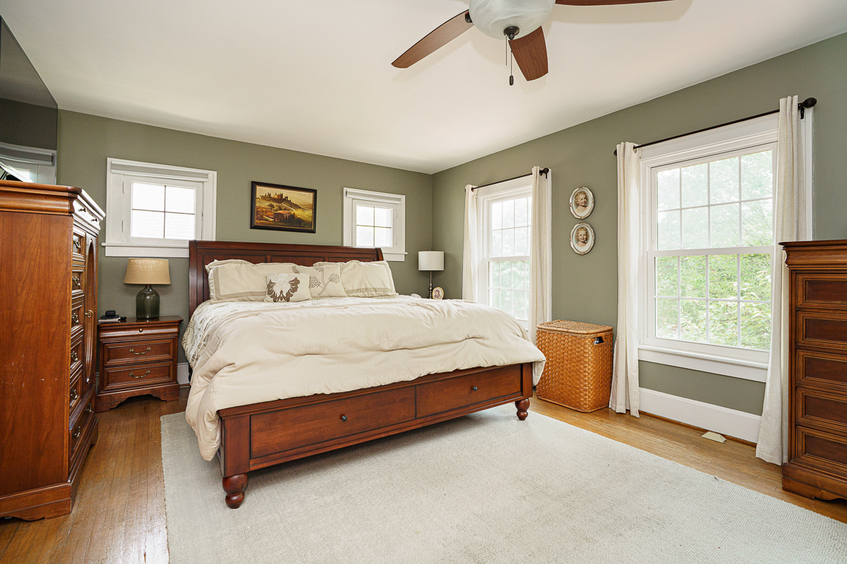 2554 Seneca Park Pl-42