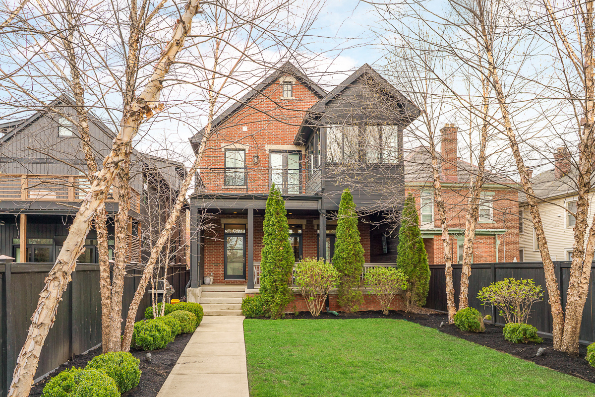 251 E Deshler Ave-12