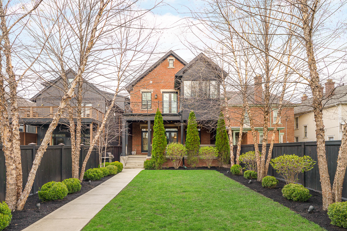 251 E Deshler Ave-13