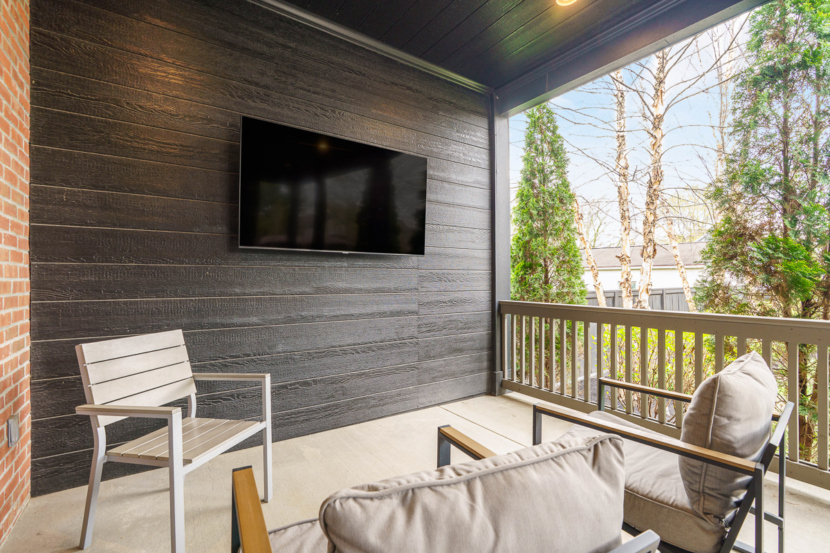 251 E Deshler Ave-15