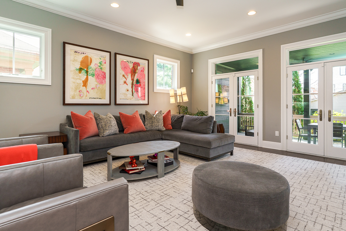 251 E Deshler Ave-38