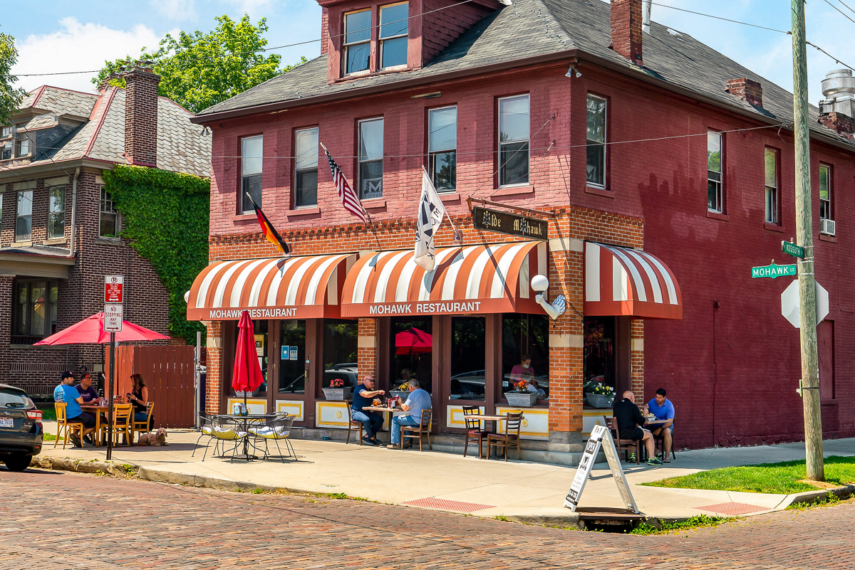 251 E Deshler Ave-76