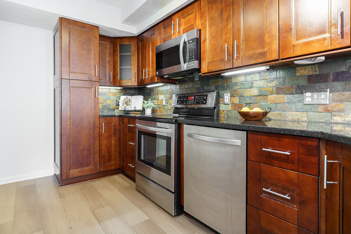 2522 Timberside Dr. -18