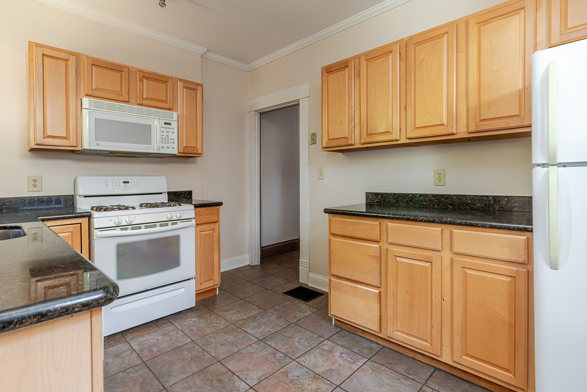 252 e Thurman Ave-10