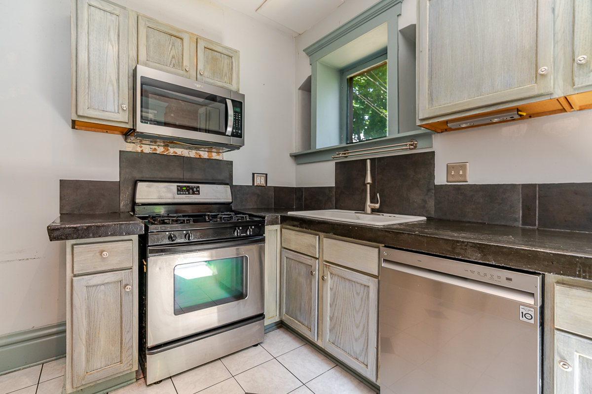 254 e Thurman Ave-10