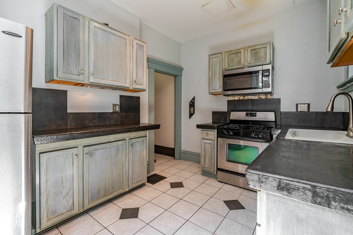 254 e Thurman Ave-11