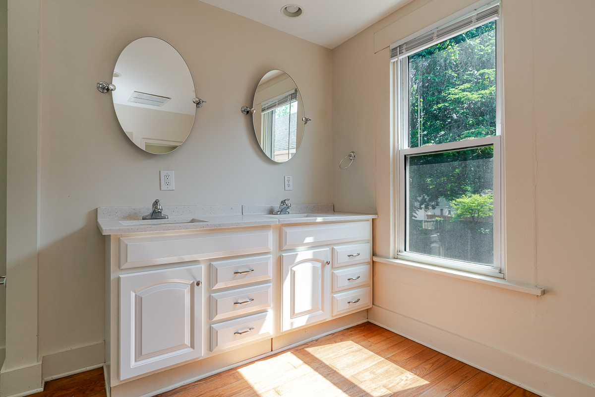 254 e Thurman Ave-14