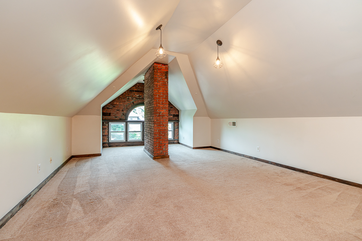 254 e Thurman Ave-19