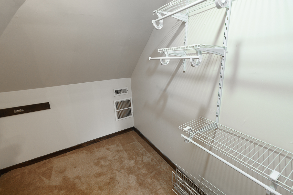 254 e Thurman Ave-21