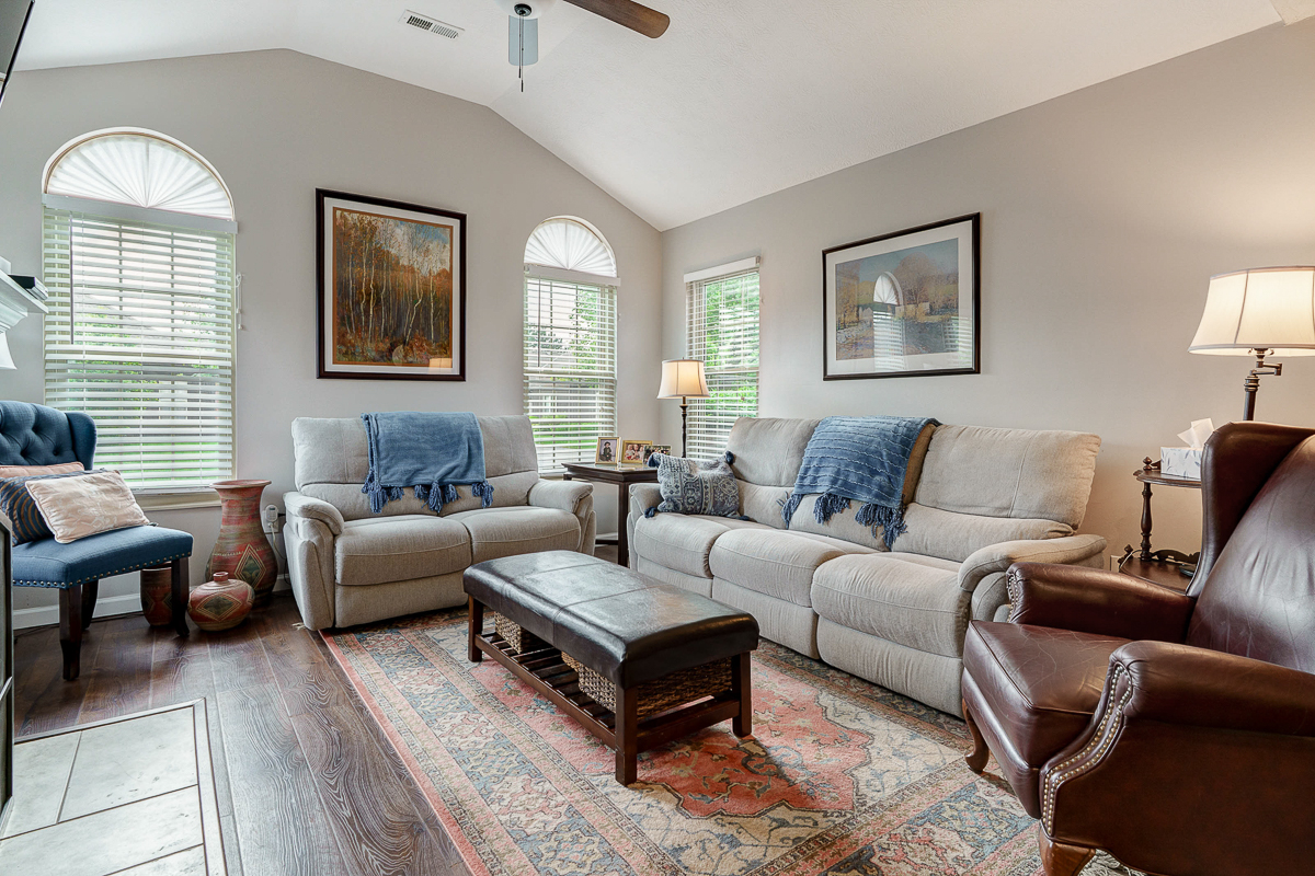 2539 Trotterslane Dr-14