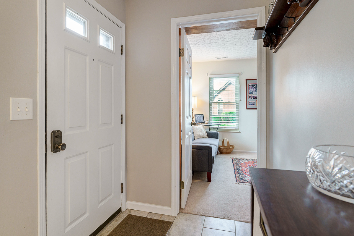 2539 Trotterslane Dr-17