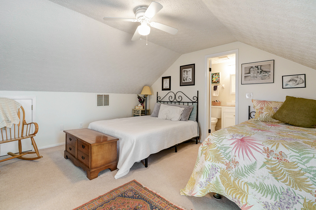 2539 Trotterslane Dr-26