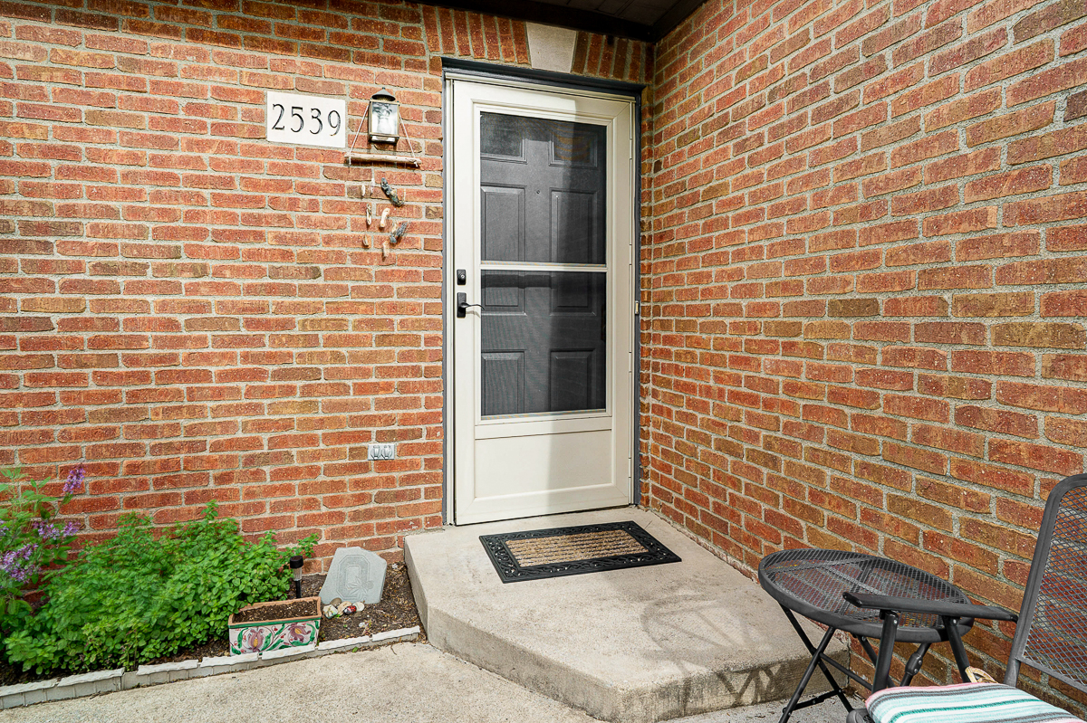 2539 Trotterslane Dr-5