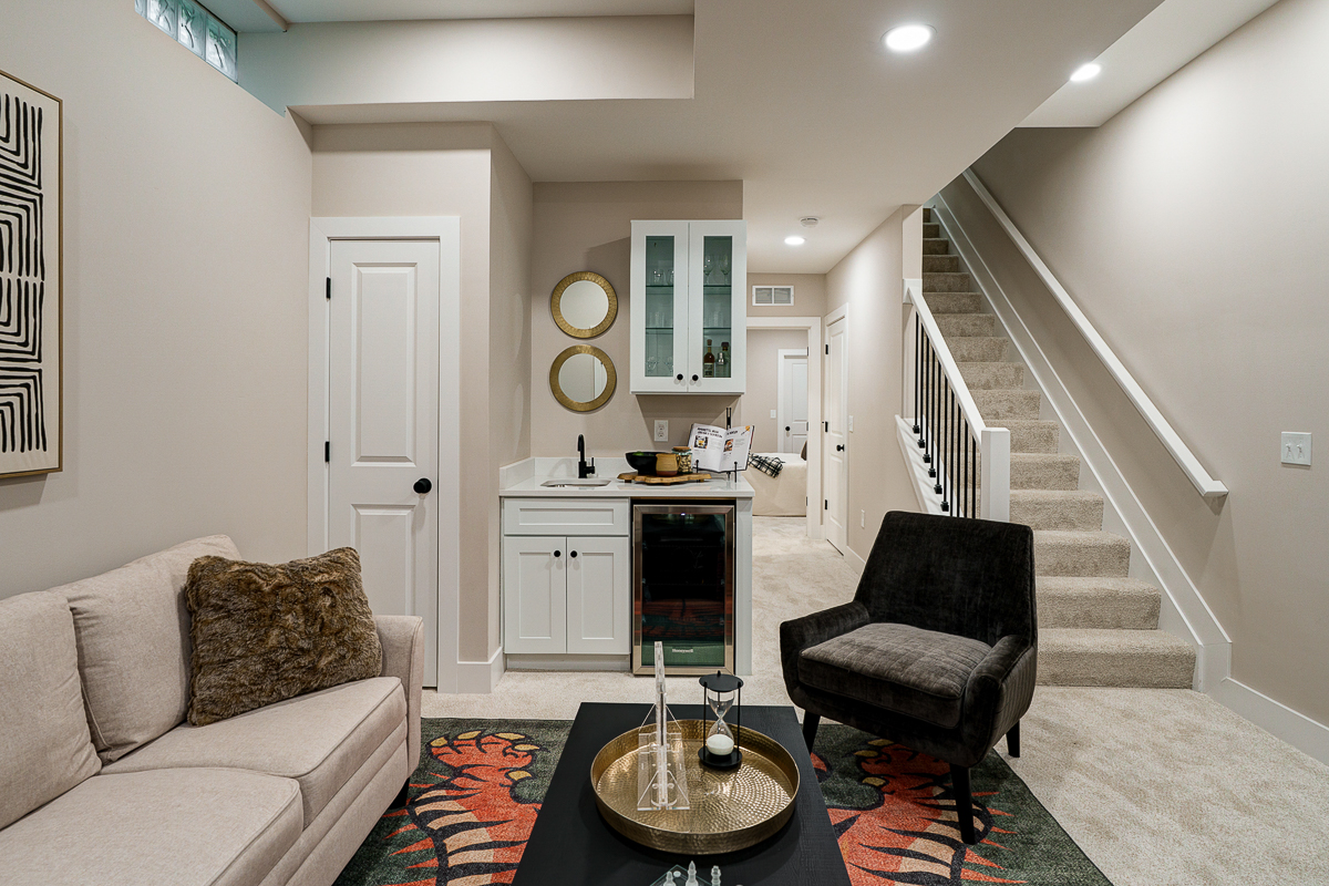 2587-2589 Dayton Ave -12