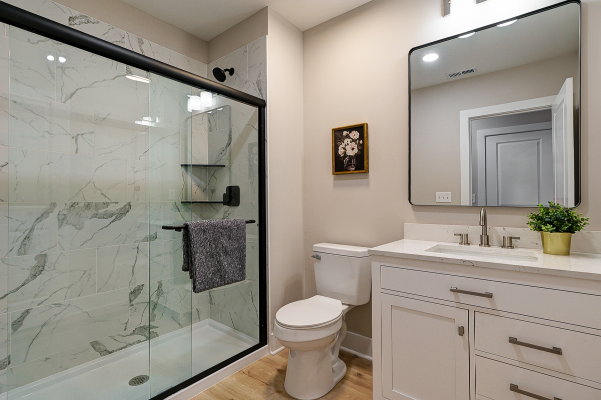 2587-2589 Dayton Ave -13