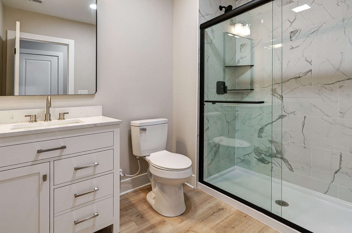 2587-2589 Dayton Ave -47