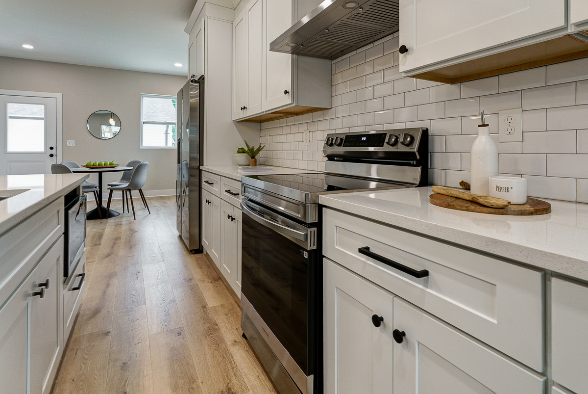 2587-2589 Dayton Ave -55