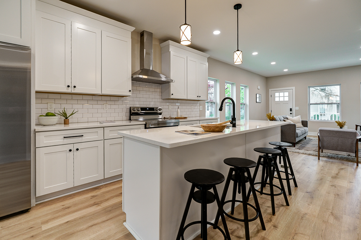 2587-2589 Dayton Ave -58