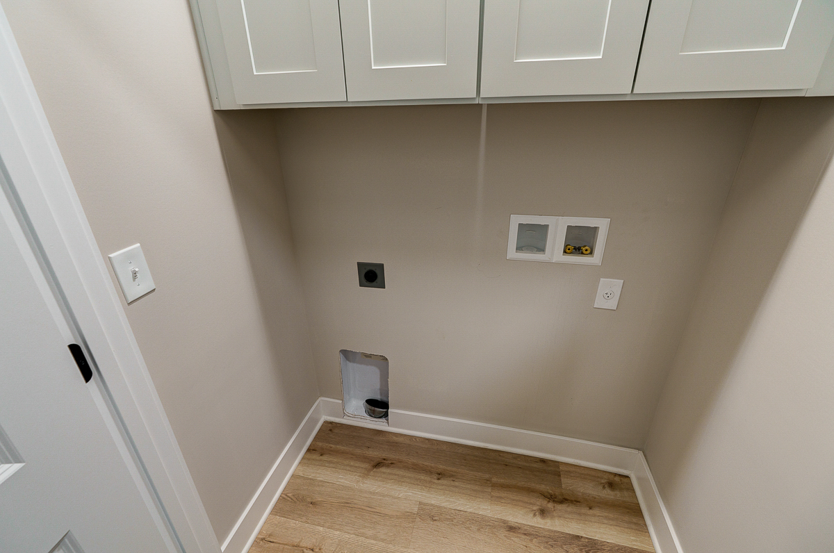 2587-2589 Dayton Ave -65