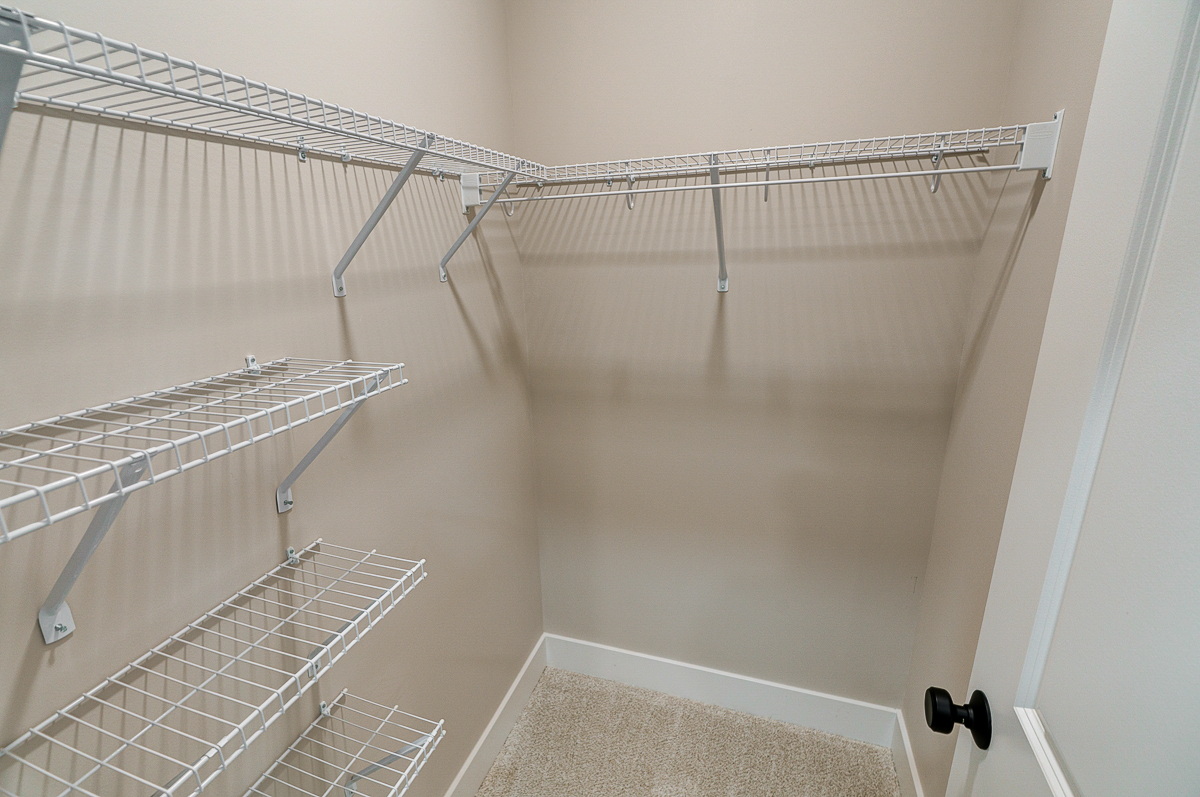 2587-2589 Dayton Ave -68