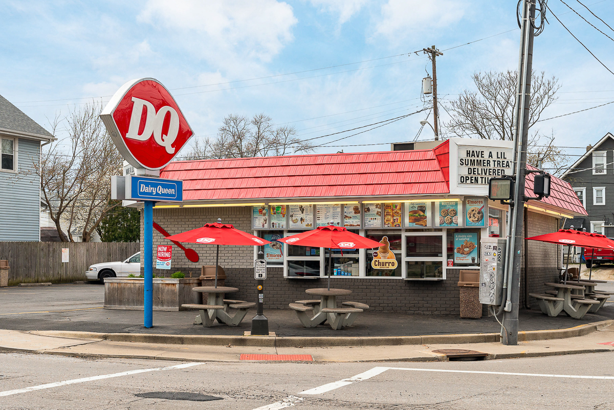 2587-2589 Dayton Ave -73