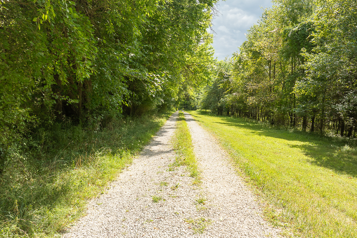 2865 Leitnaker Rd-11