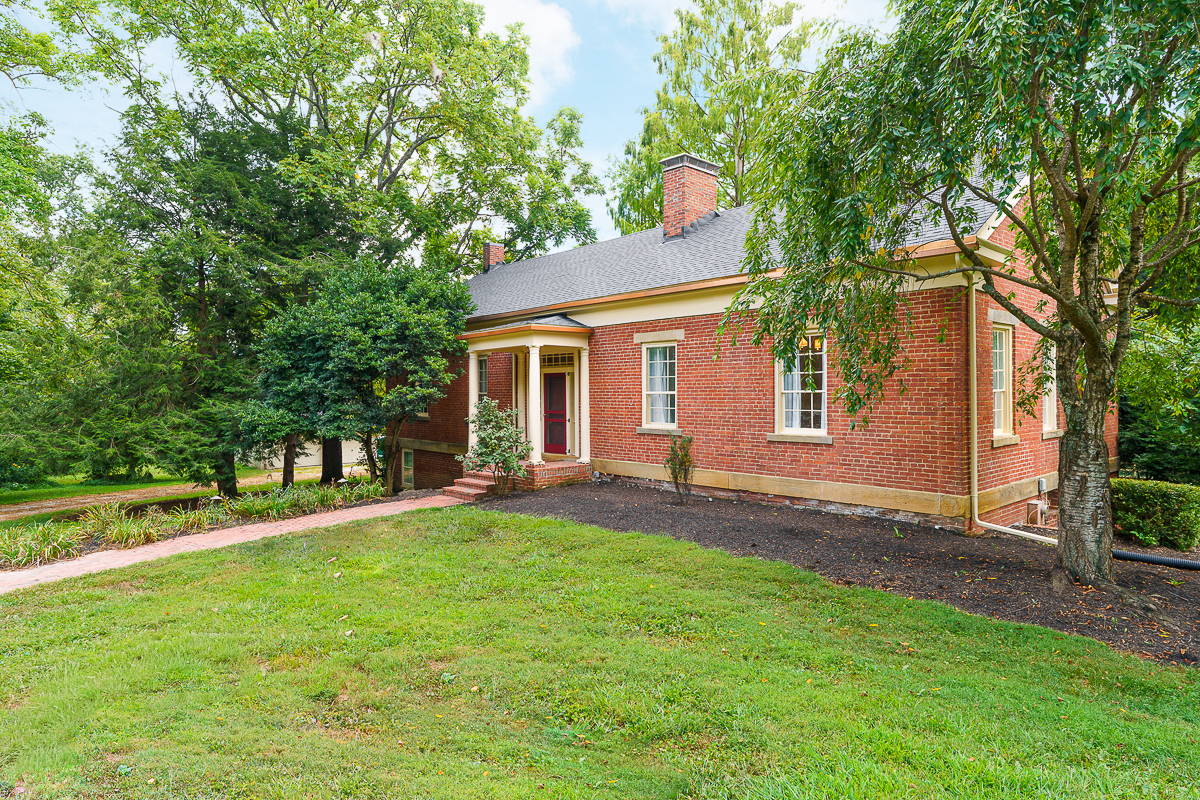 2865 Leitnaker Rd-17