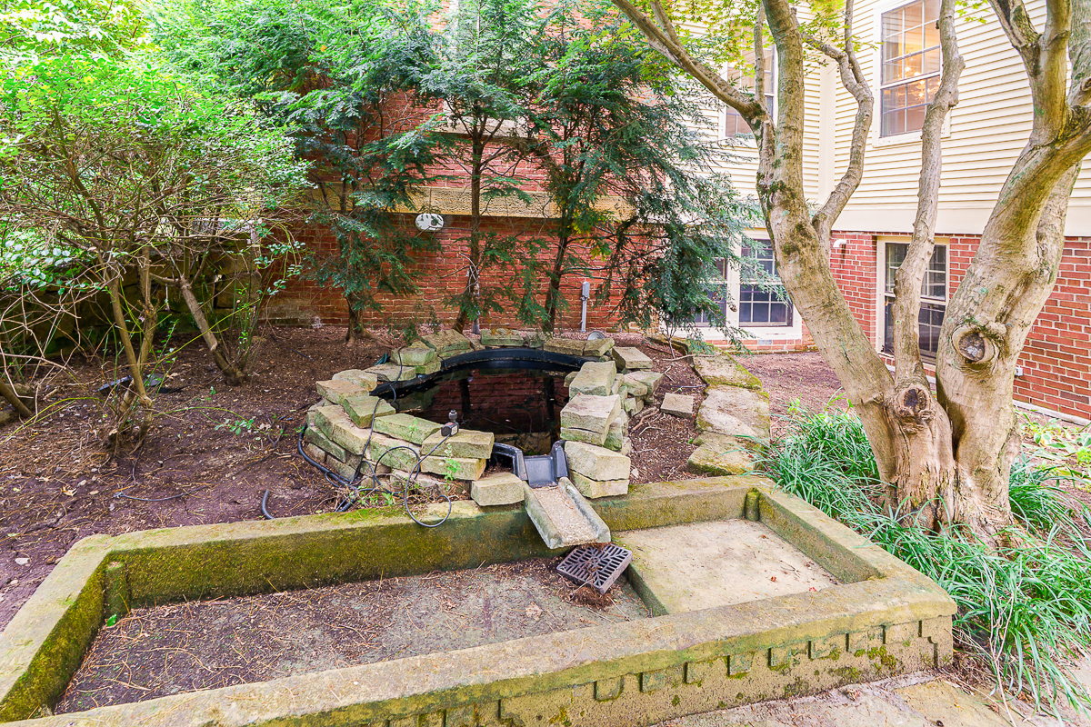 2865 Leitnaker Rd-25