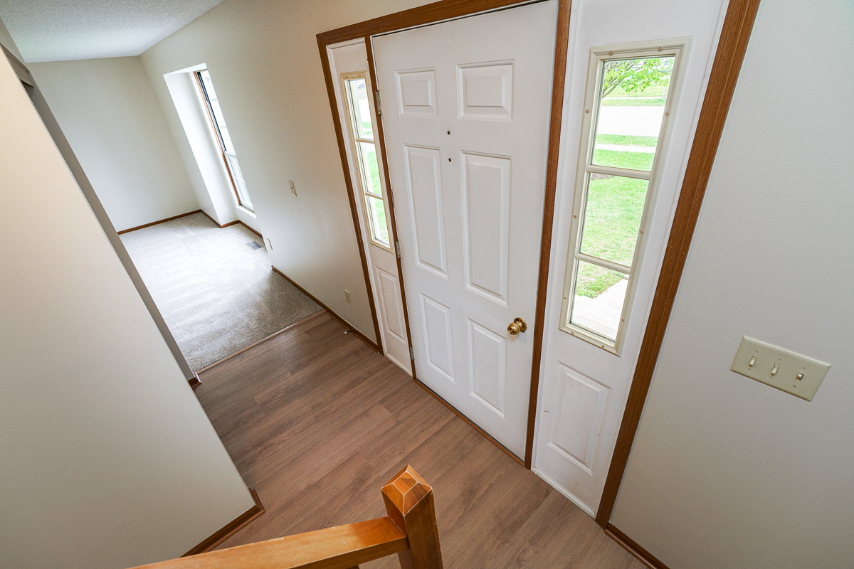 2892 Phoenix ave -23