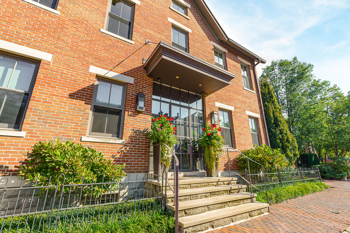 252 e Beck St Edit2-2