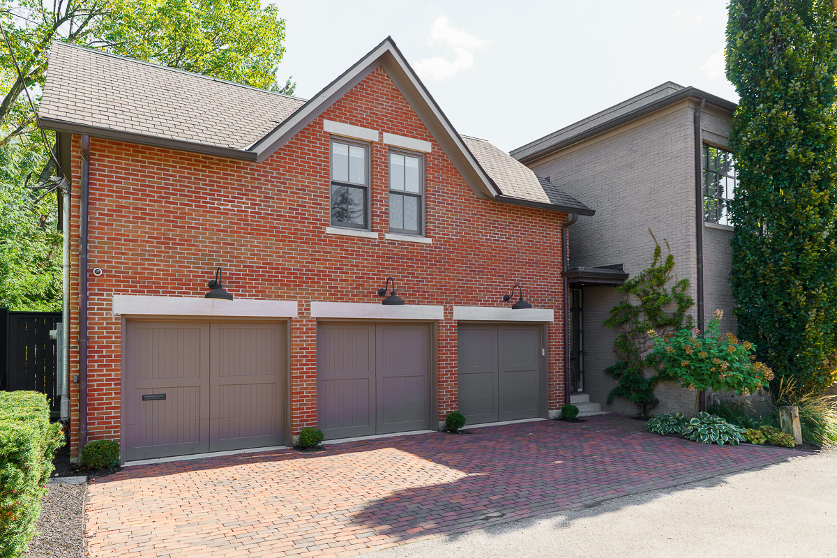 252 e Beck St Edit2-4