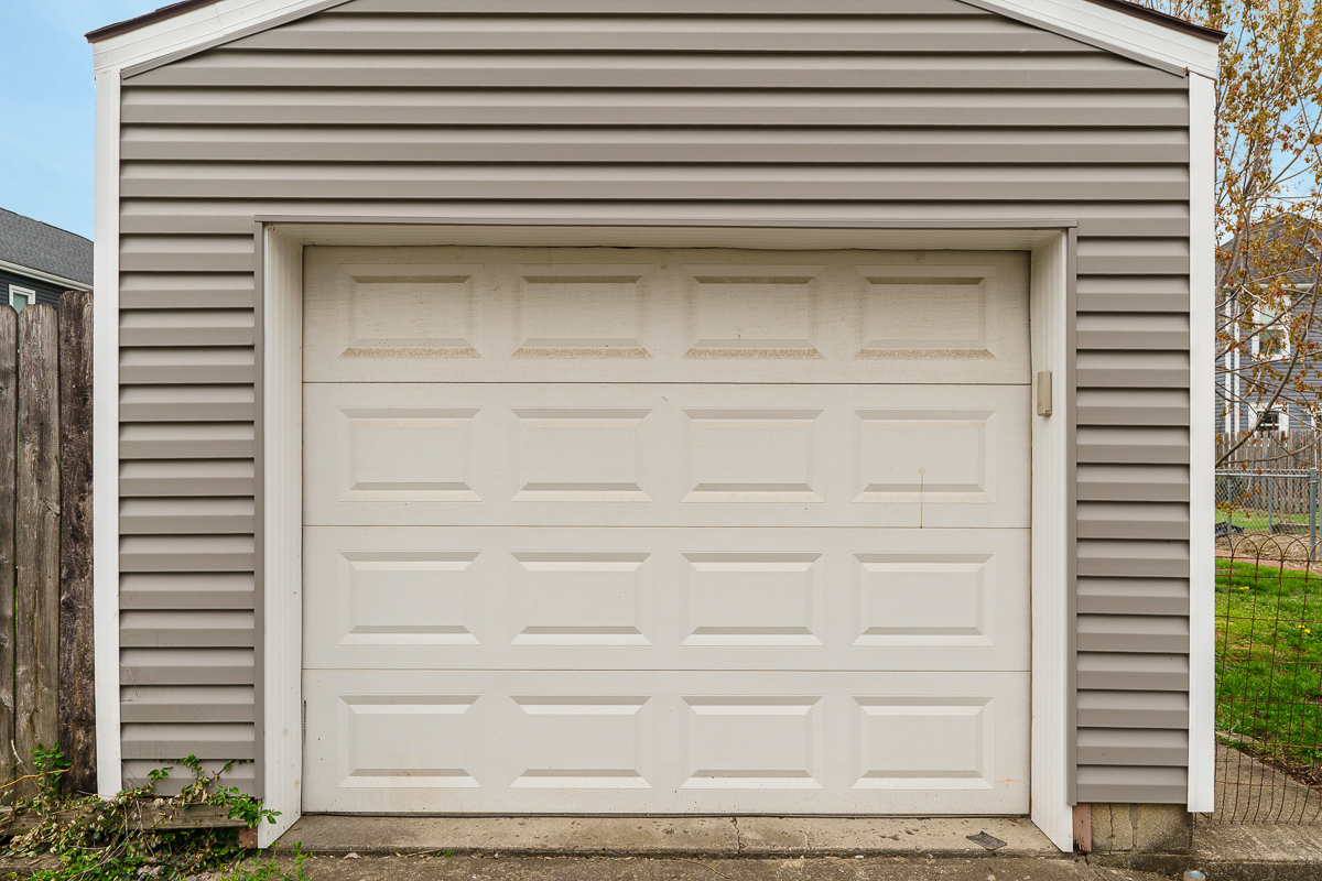 308 s Cypress Ave-11