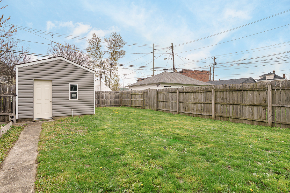 308 s Cypress Ave-12