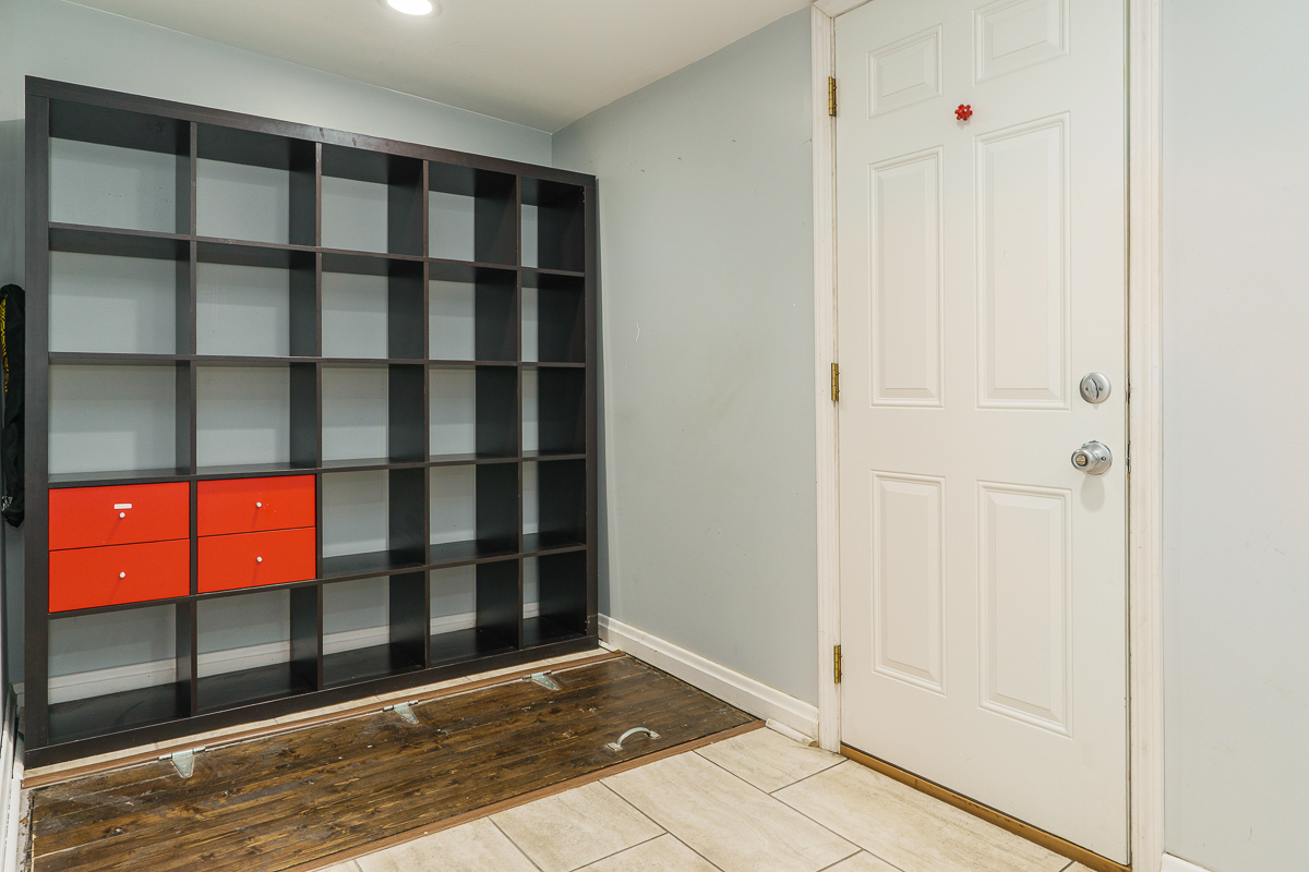 308 s Cypress Ave-16