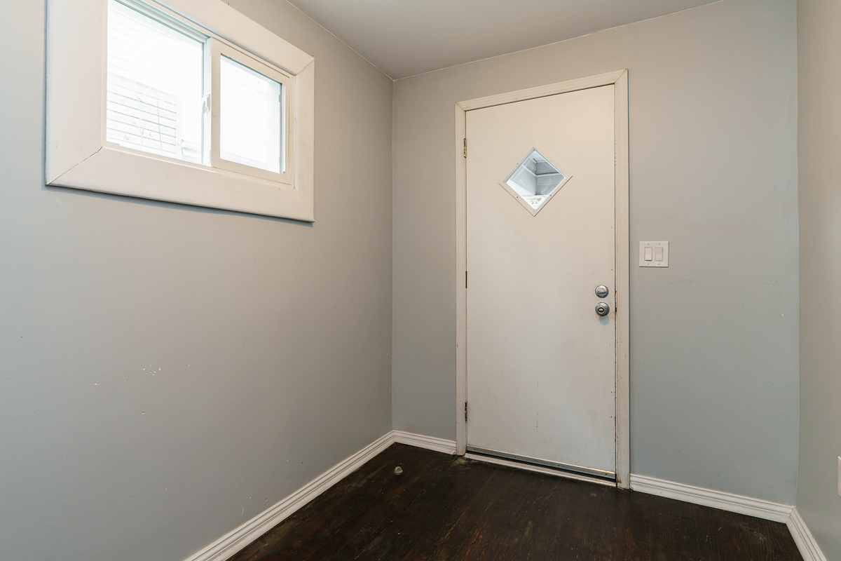 308 s Cypress Ave-17