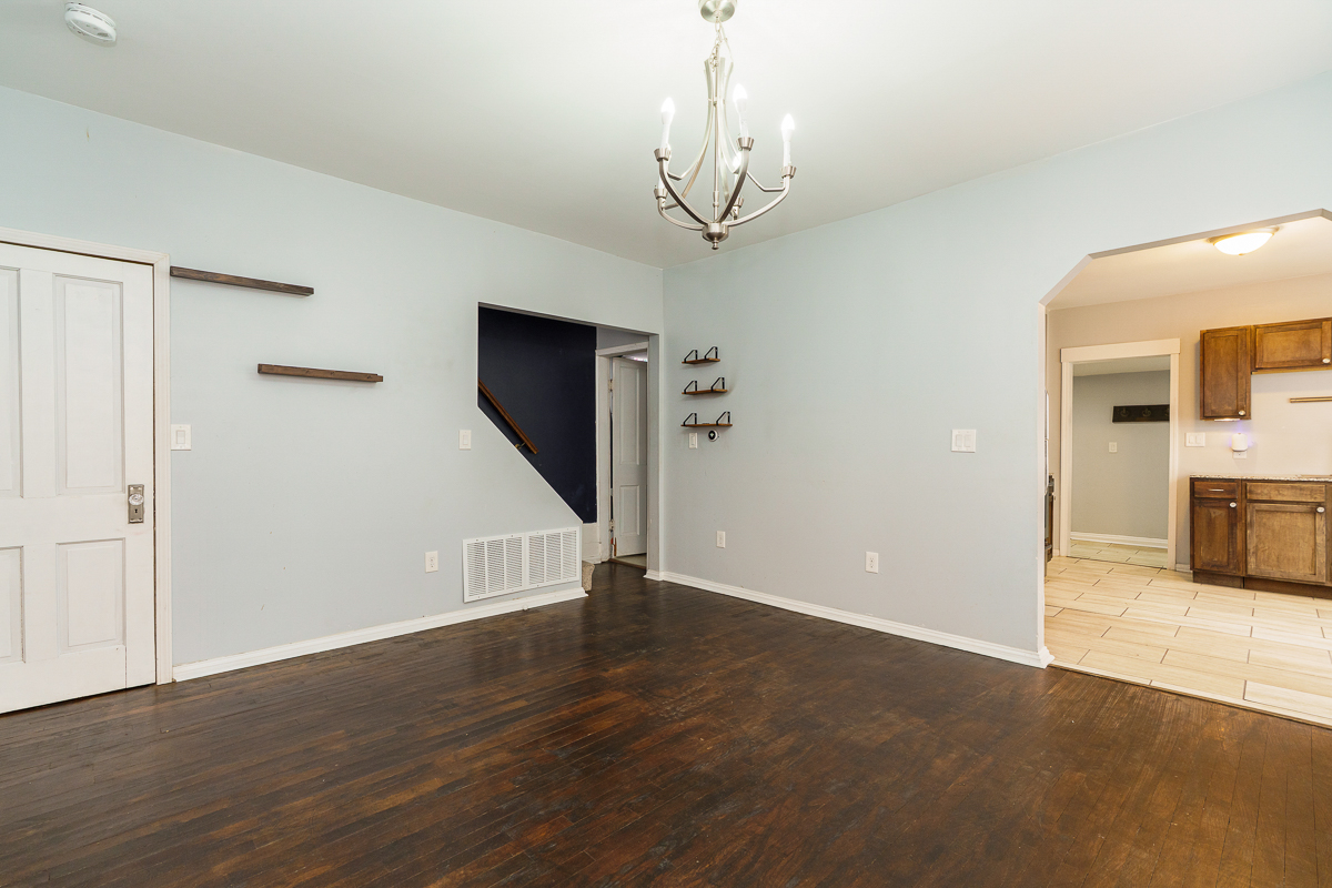 308 s Cypress Ave-21