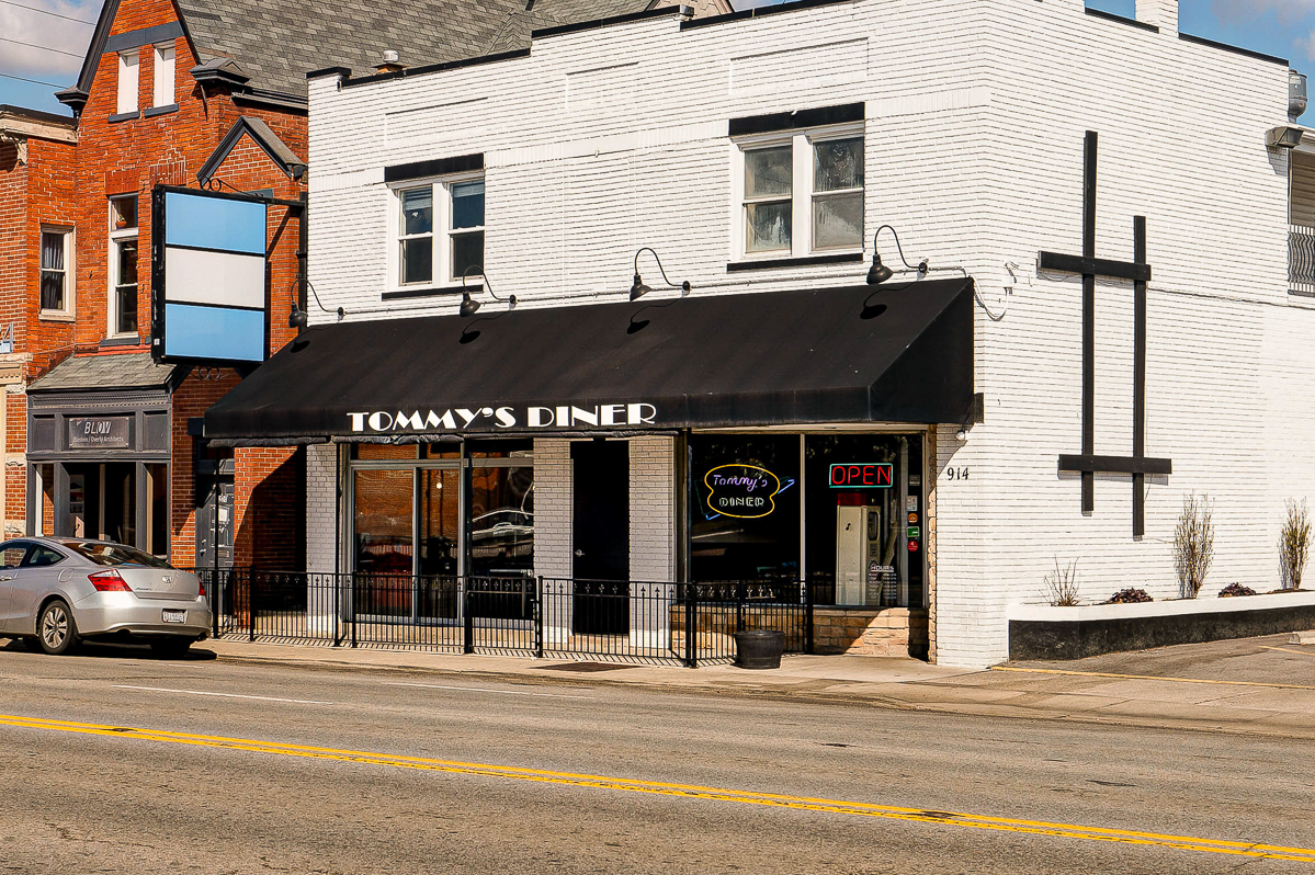 308 s Cypress Ave-46