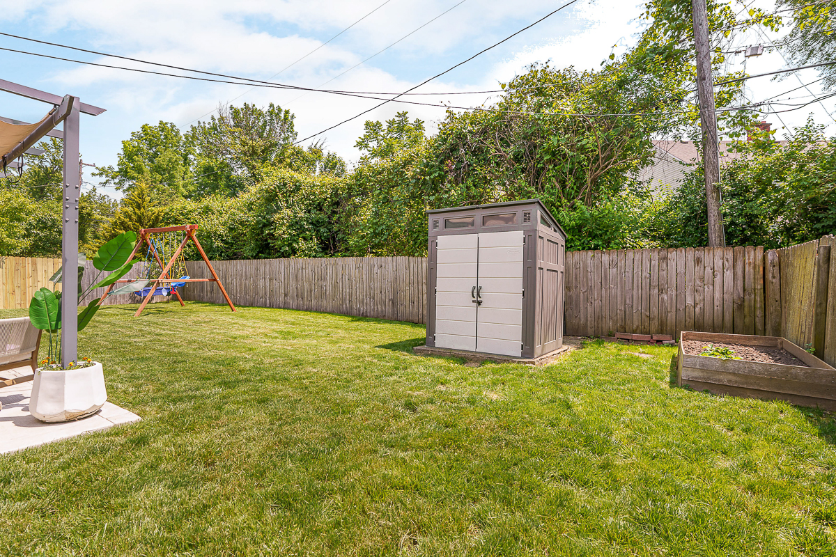 308 N Stanwood Rd-12