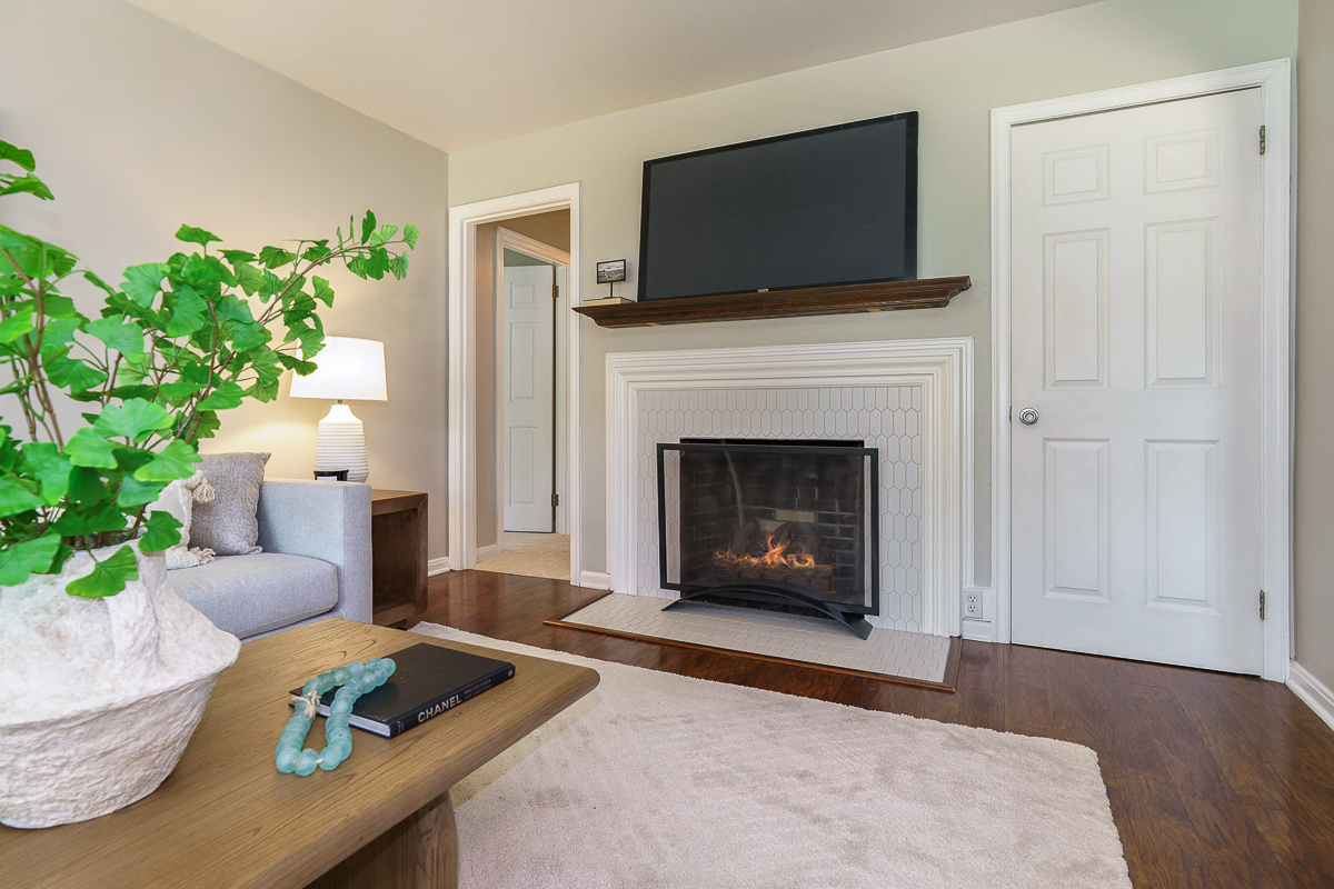 308 N Stanwood Rd-26